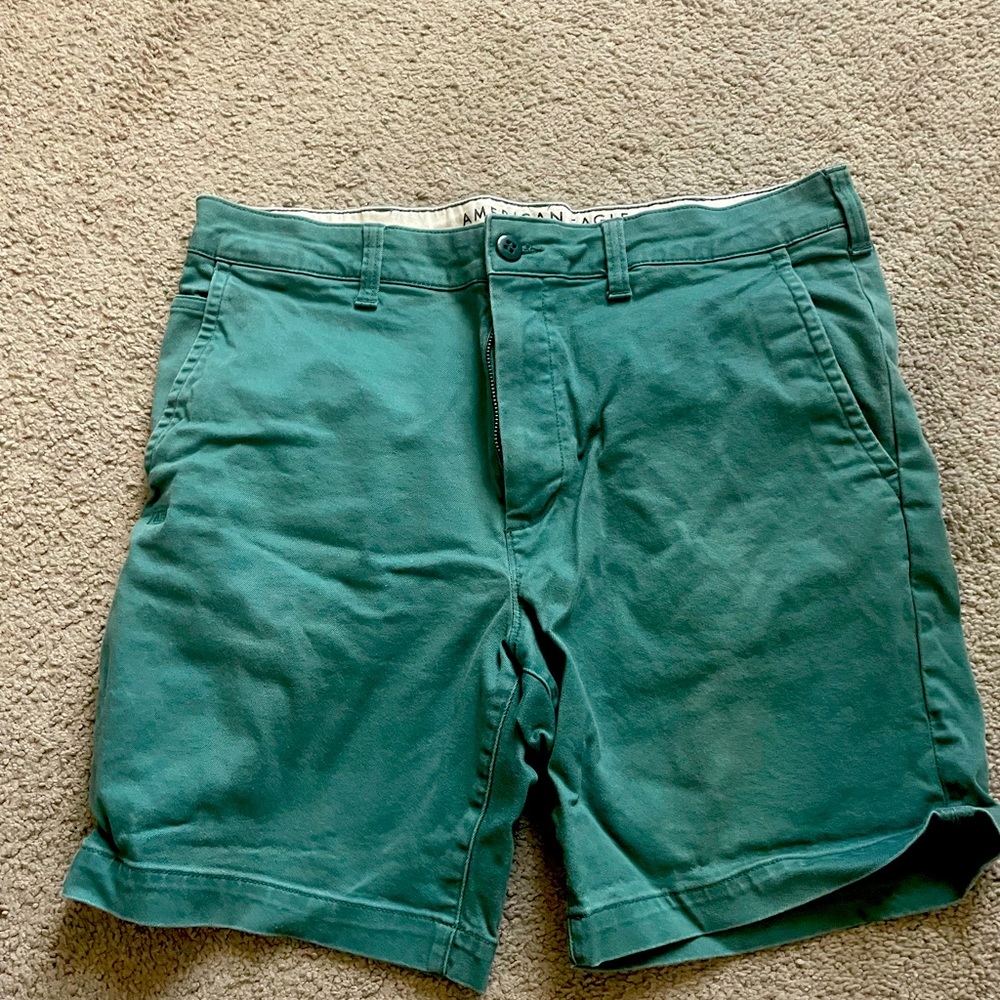 American eagle men’s shorts